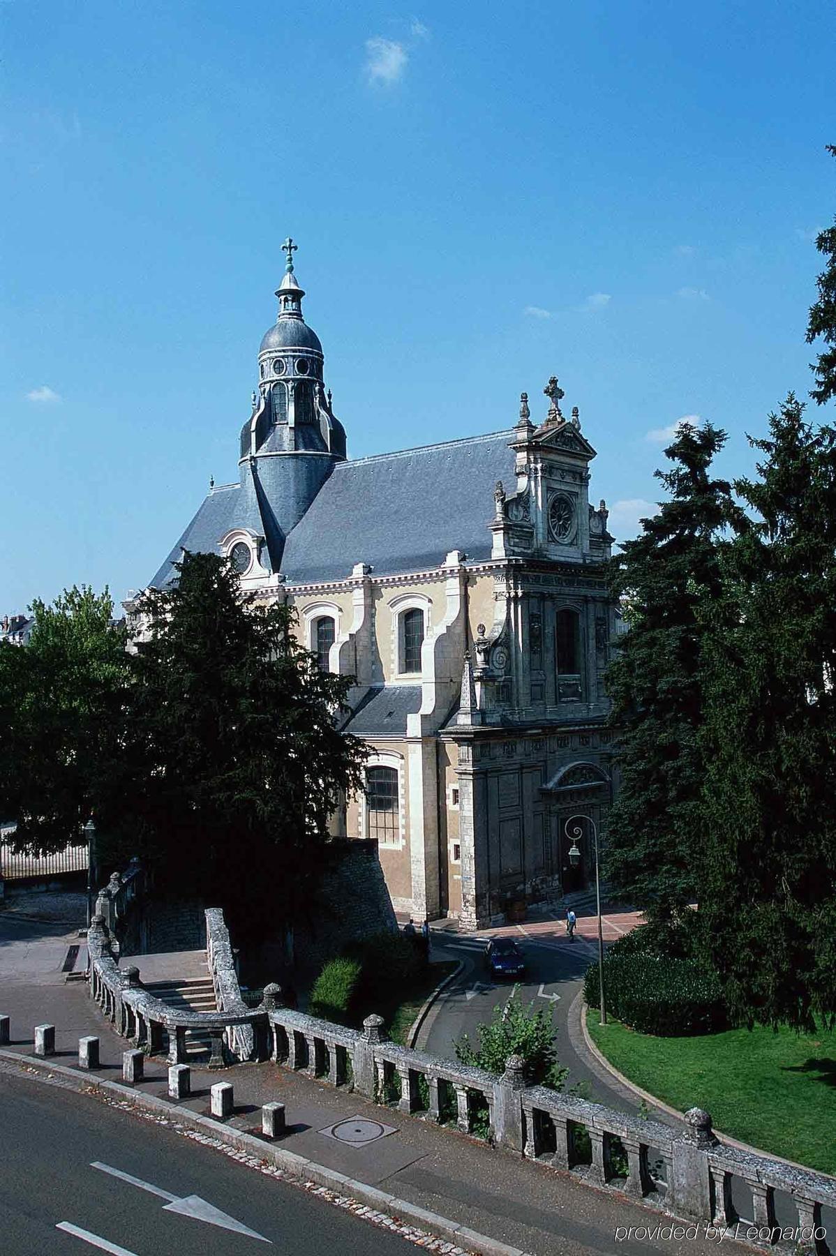 Ibis Blois Centre Chateau Hotel Exterior photo